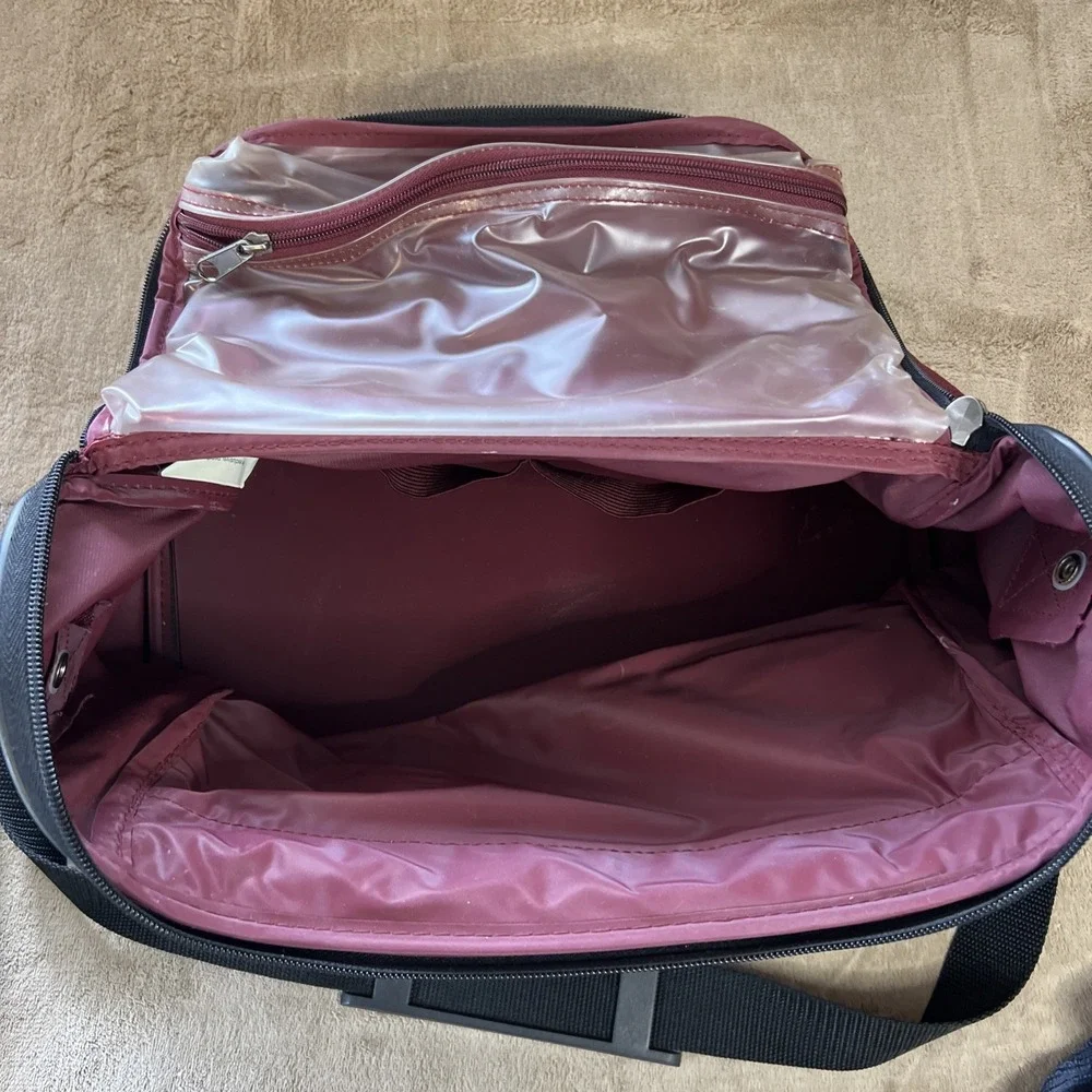 American Tourister Red/Black‎ Carry On Shoulder Overnight Bag Duffel 14x7x10